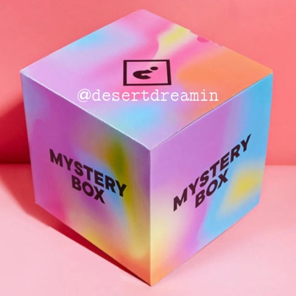 🔥RESTOCKED🔥 MYSTERY BOX ♻️ - Picture 1 of 9